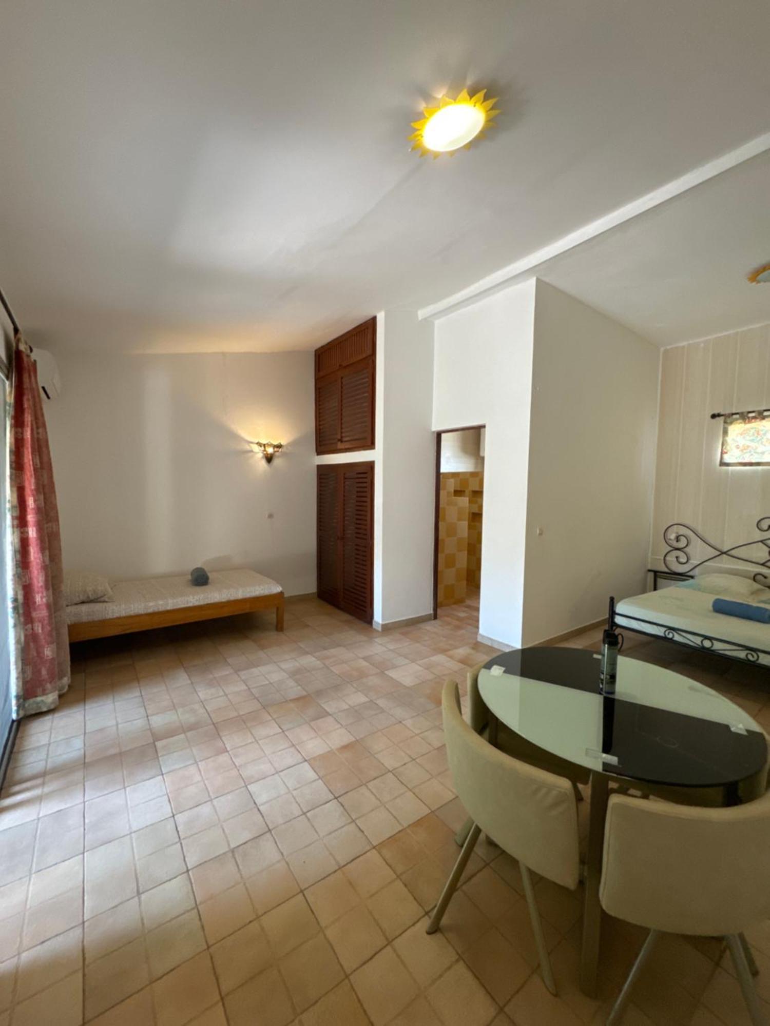 Kayzen House Hotel Ngaparou Екстериор снимка